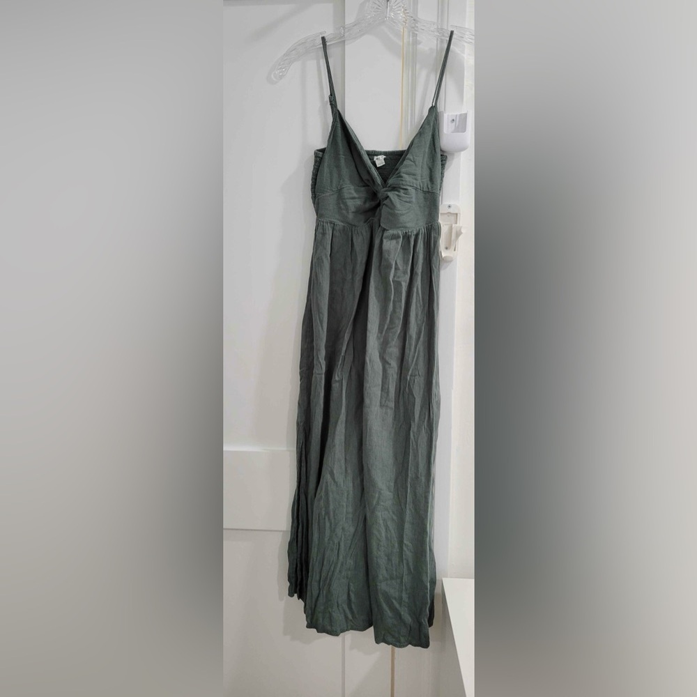 Aerie green spaghetti strap v neck maxi dress w/ knot detail